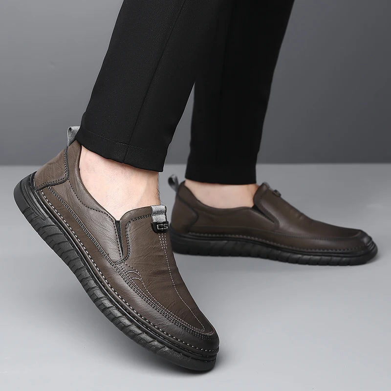 Elegantes zapatos de piel sin cordones